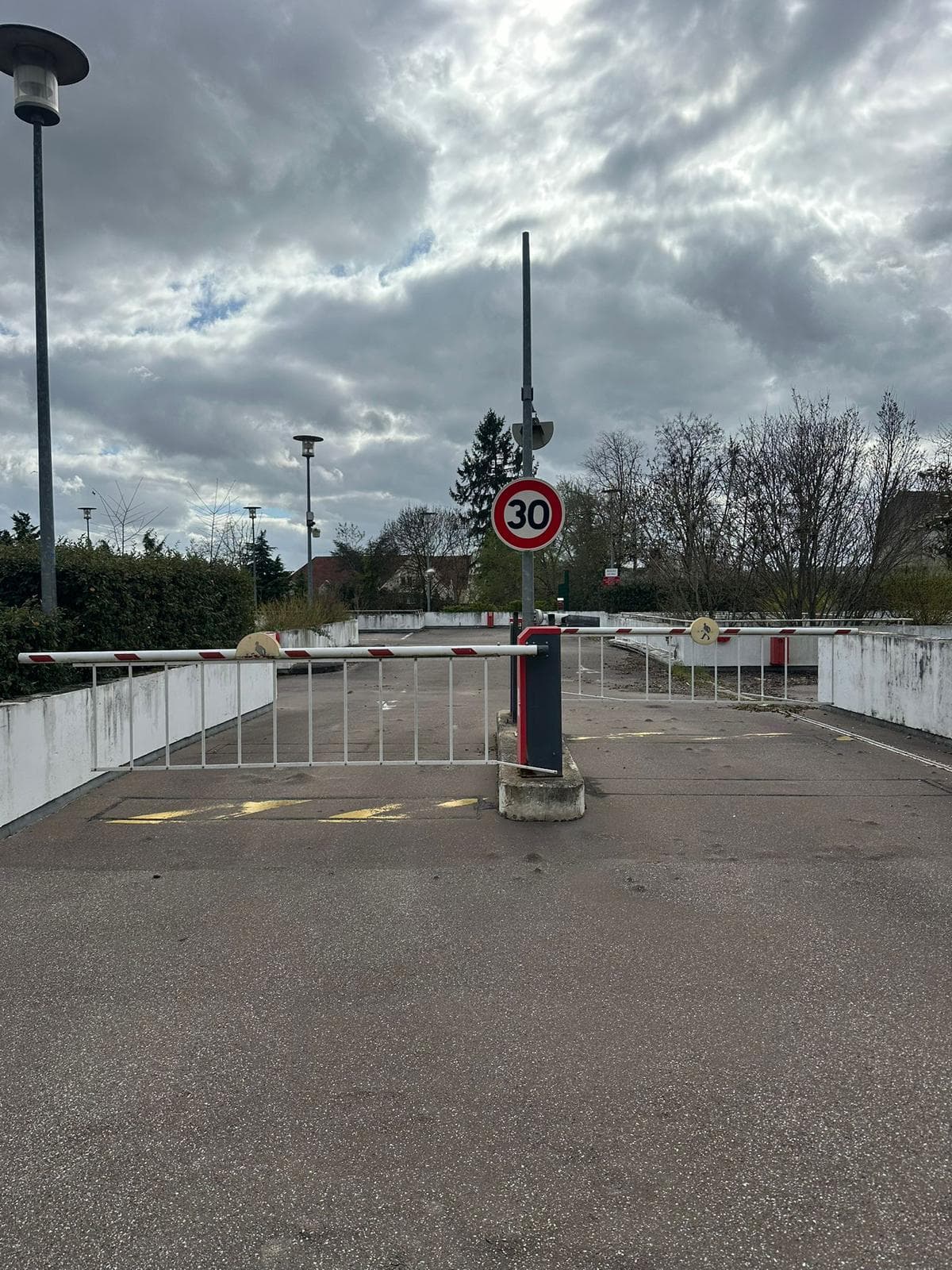 Parking BEST PARK - Photo 1