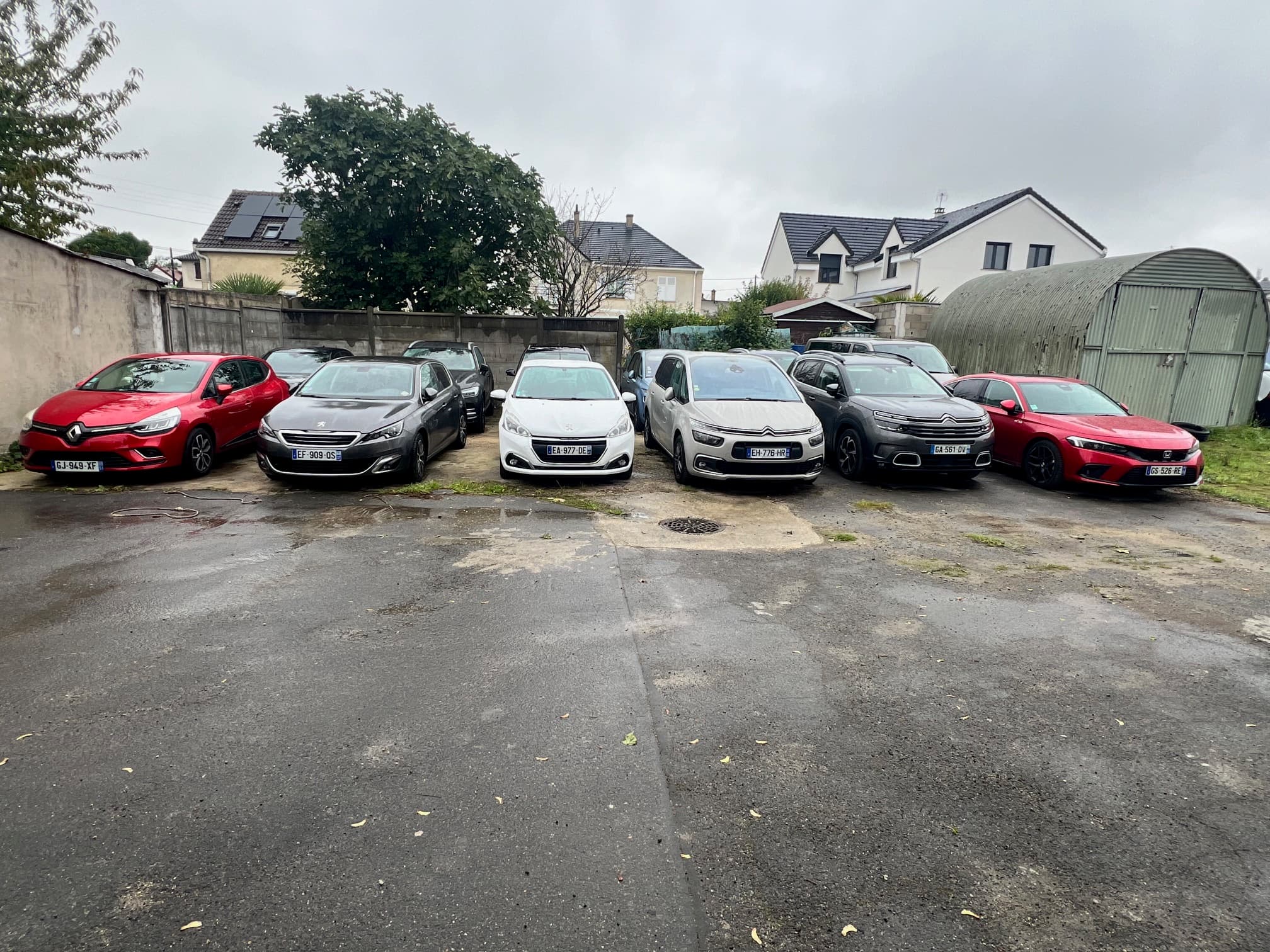 Parking LE PETIT VOITURIER - Photo 1