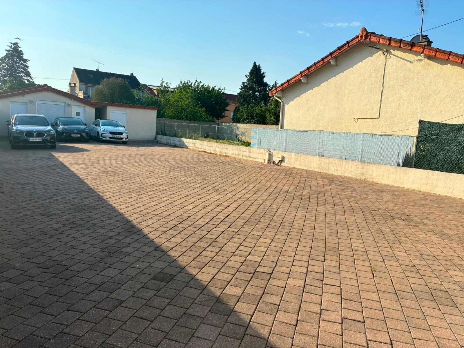 Parking MY PARK VOITURIER - Photo 1