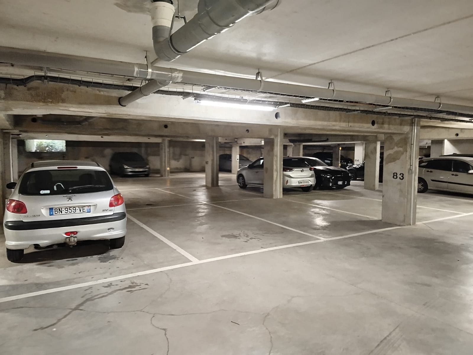 Parking PARK & VALET - Photo 2